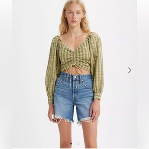 LEVI’S DEVIN BLOUSE. Size L